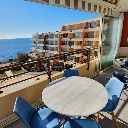 T3 Climatise Refait A Neuf Vue Exceptionnelle Sur Mer Piscine Et Wifi Apartment