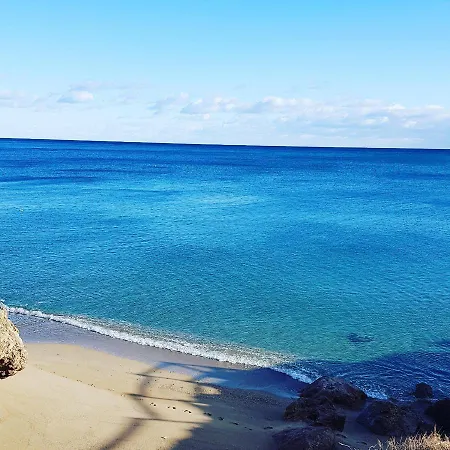 T3 Climatise Refait A Neuf Vue Exceptionnelle Sur Mer Piscine Et Wifi *